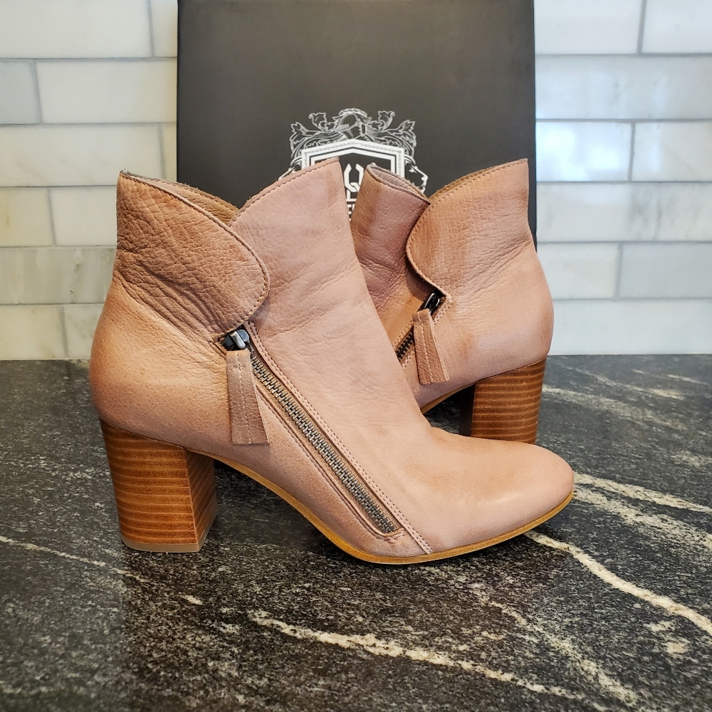 Silent D Uriah Ankle Boots